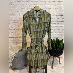 Banana Republic Green and White Long Sleeve Shirt Dress